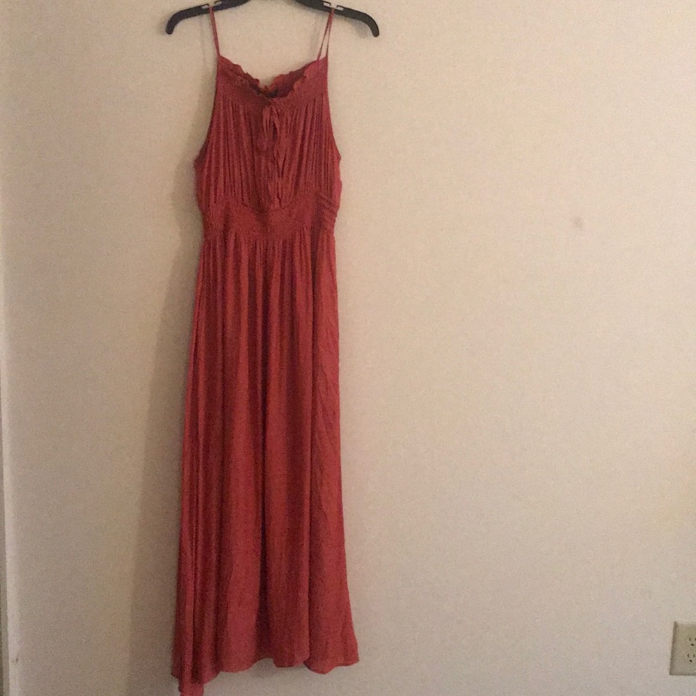 Cute maxi dress for Summer!